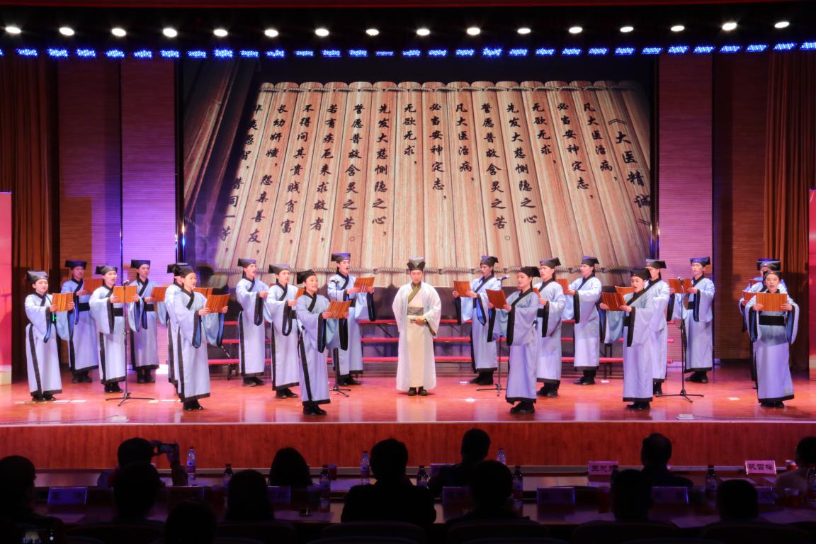 中西医结合学院代表队