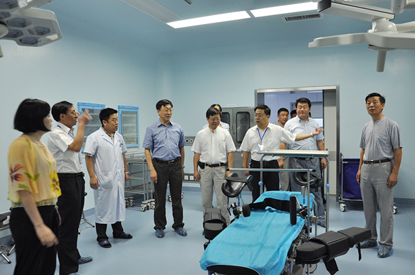 实地查看手术室